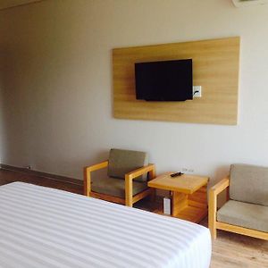 Summer Dream Hotel